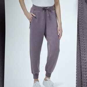 Kirkland Signature Women's XL Active Jogger Purple d1337